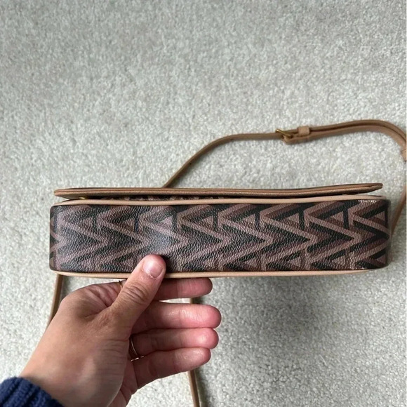 Aritzia Auxiliary monogram crossbody bag - Picture 7 of 12